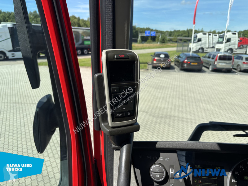 جرار Volvo FH 460 4x2 PTO + WRC