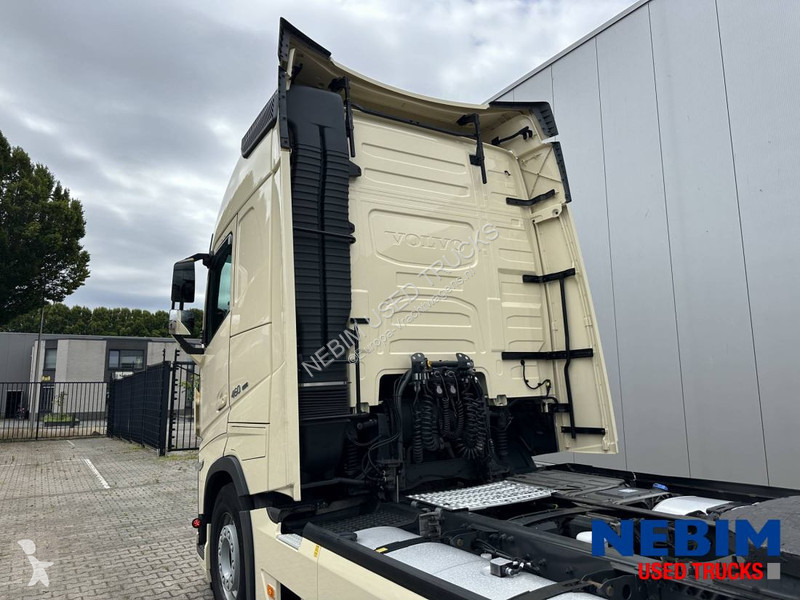 جرار Volvo FH460 4X2 Globetrotter TC - FULL AIR...