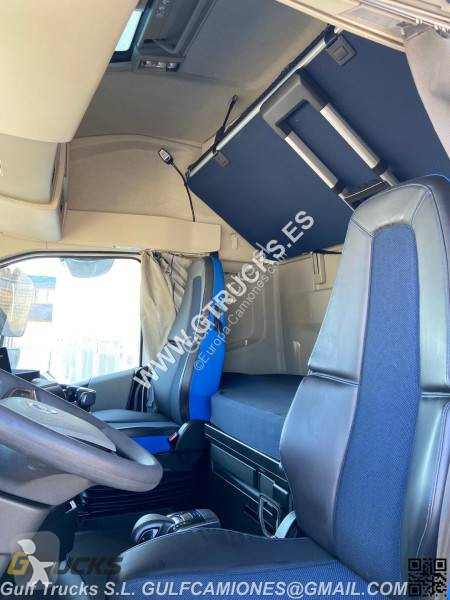 جرار Volvo