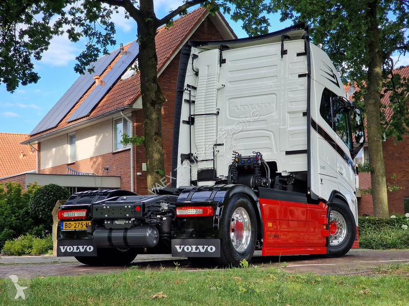 جرار Volvo Aero Globetrotter XL 4x2 - New -...