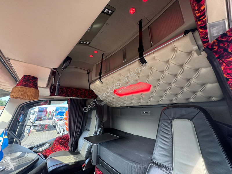 Trekker Volvo 500 Globetrotter XL Special /...