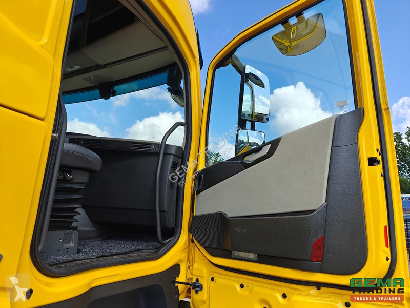 جرار Volvo 500 4x2 GlobeTrotter Euro6C - Welgro...