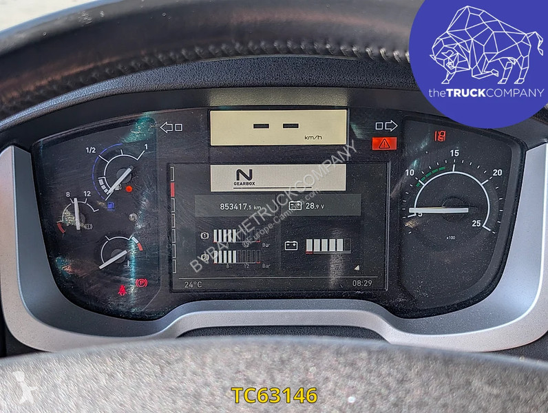 جرار Renault T 480