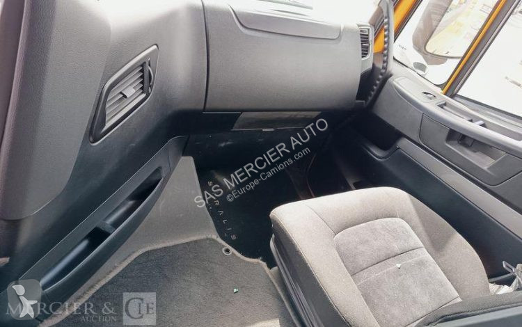 جرار Iveco