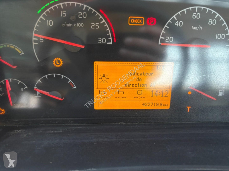 جرار Volvo 12480 + 6X4 + manual + spring +...