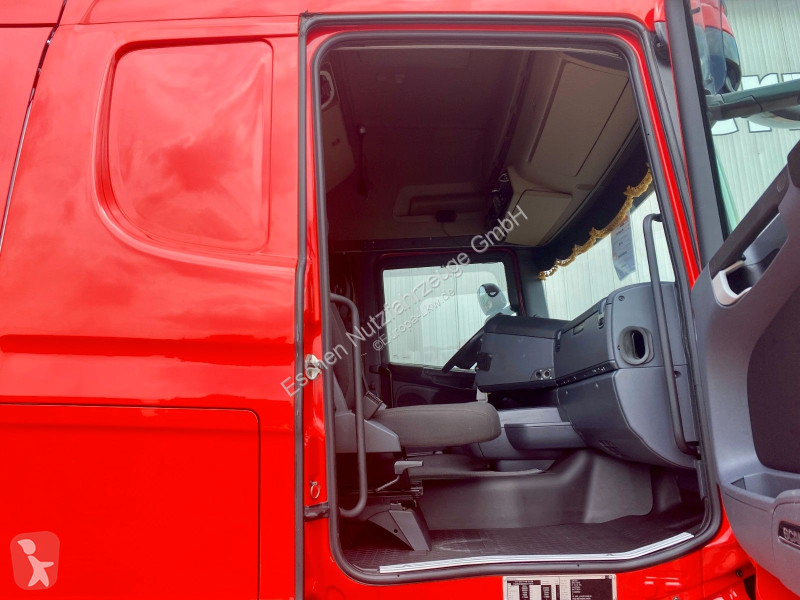 جرار Scania LA 6x2/4 MLB...