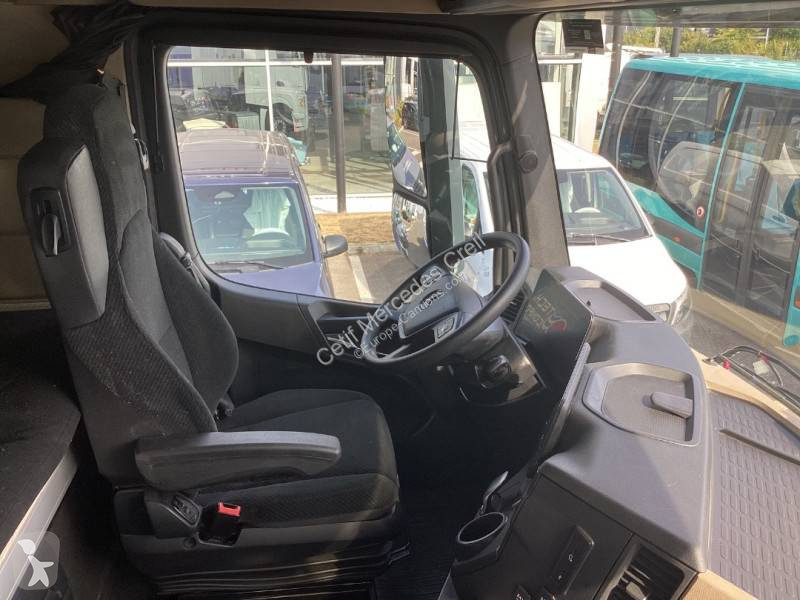 جرار Mercedes