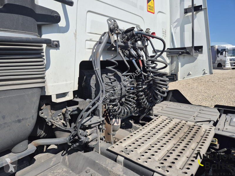 جرار Renault T460