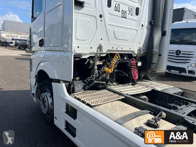 Cabeza tractora Mercedes ACTROS 1845