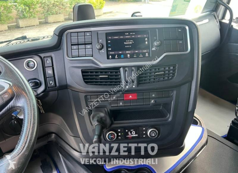 جرار Iveco
