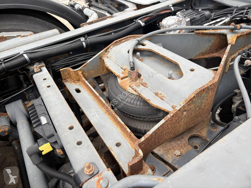 جرار DAF + 6X2 + STEERING/LIFT SHAFT + EURO 6 +...
