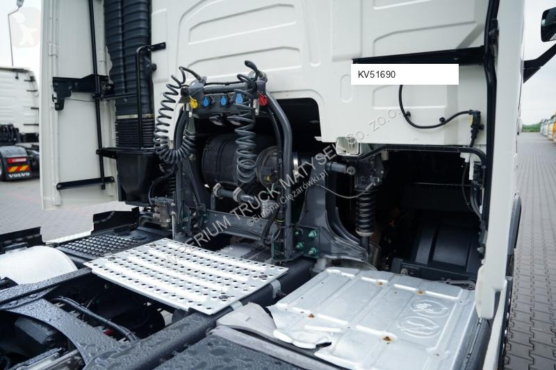 Cap tractor Volvo I-SHIFT