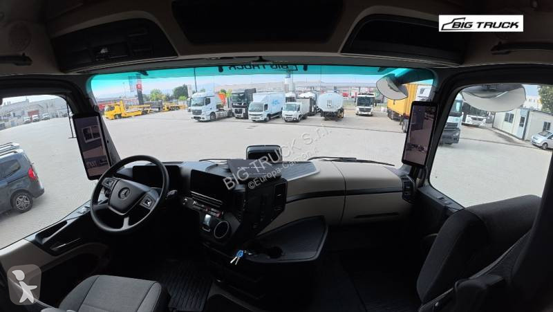 Ťahač Mercedes