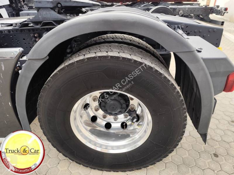 جرار Iveco
