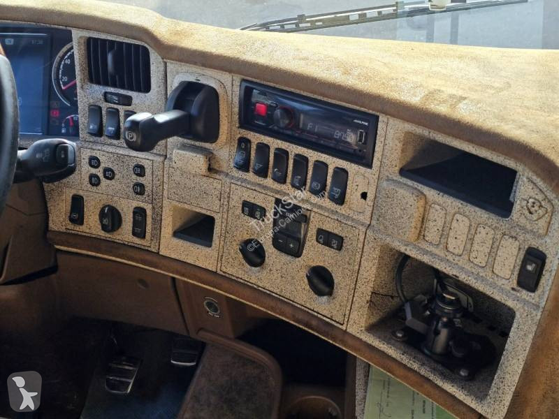 جرار Scania