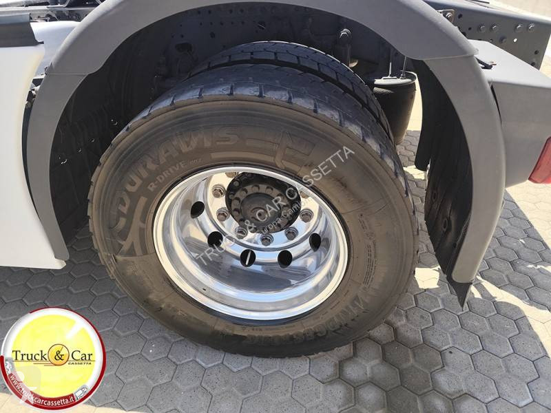 جرار Iveco
