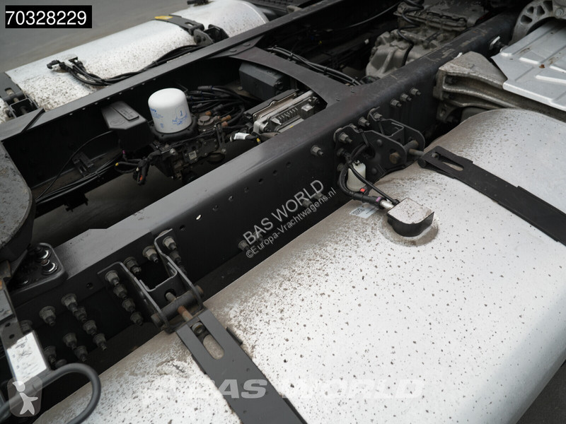 جرار Volvo FH 460 4X2 XL Mega 2x Tanks ACC TÜV