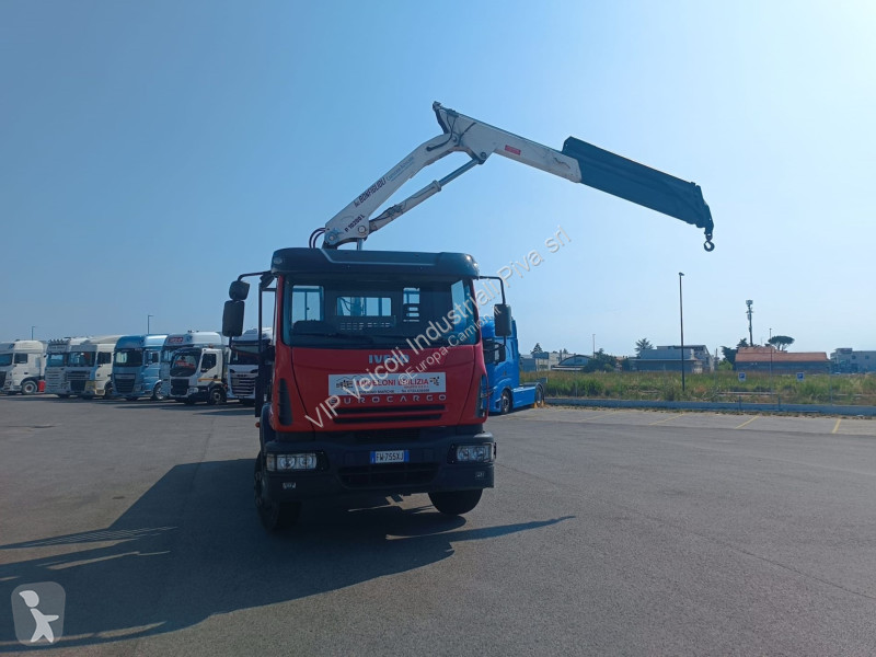 شاحنة Iveco 150 E 21
