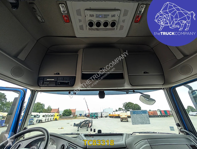 جرار DAF 440
