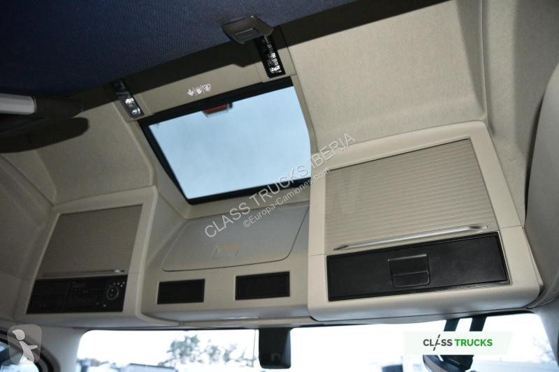 جرار Volvo 500 Globetrotter XL