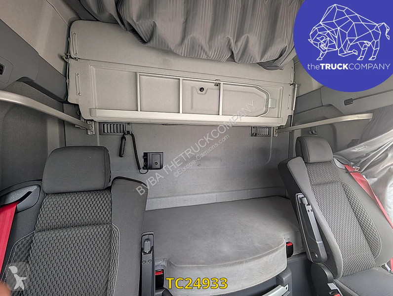 جرار Renault T 460