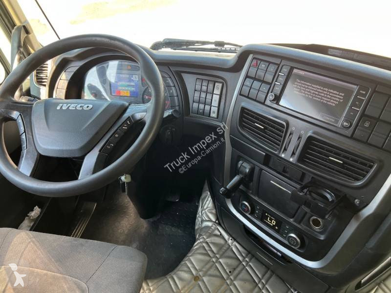Iveco  tractor unit
