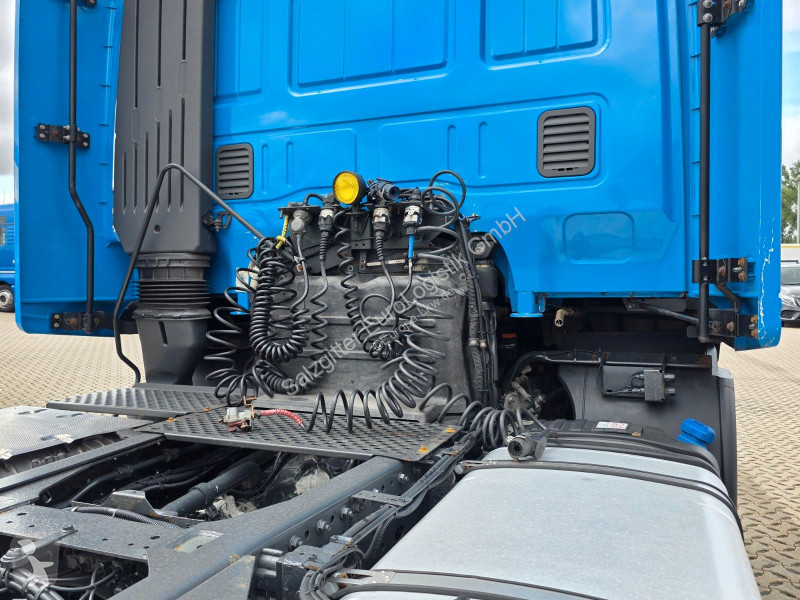 Iveco 400 / Intarder tractor unit
