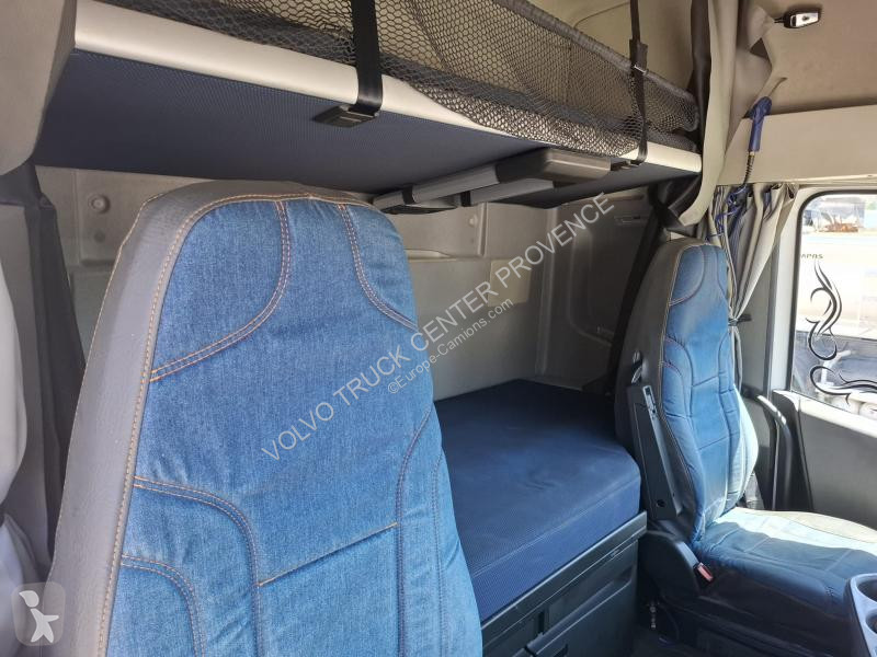 جرار Volvo 500