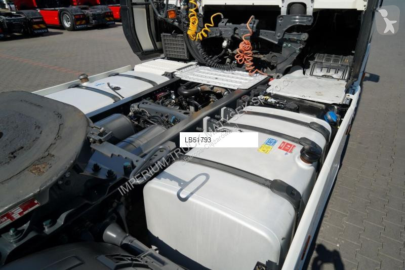 جرار Scania S 450