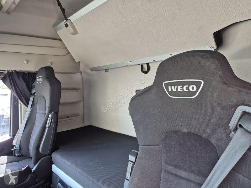 جرار Iveco 460 GNL / INTARDER
