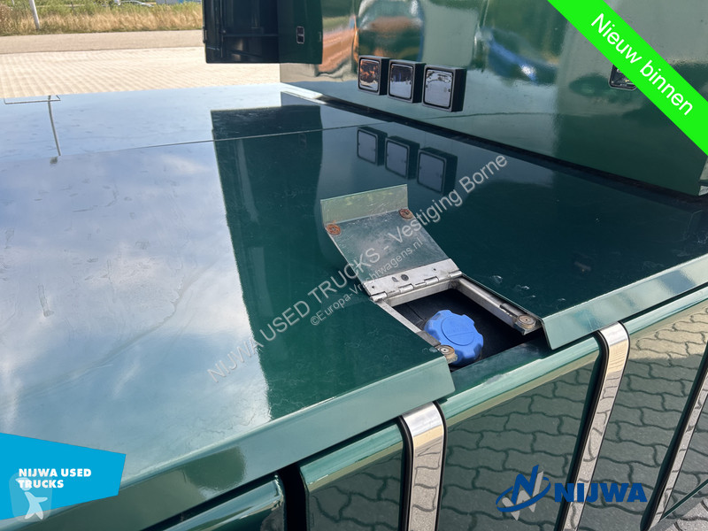 جرار Volvo 500 TC 4x2 Showtruck + I-Park
