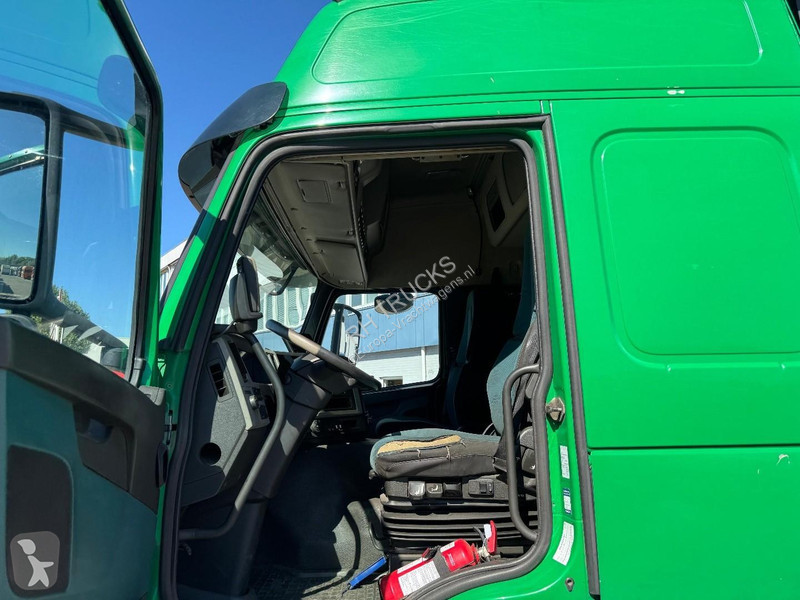 Trattore Stradale Volvo 4X2 EURO 6 + HMF...