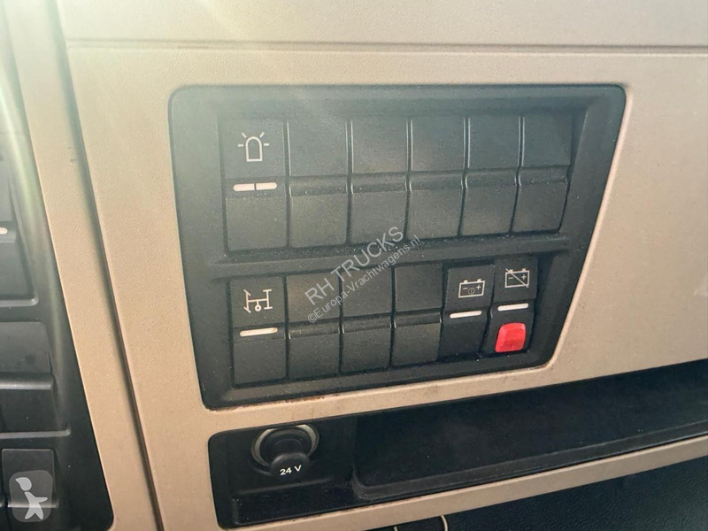 Tracteur MAN 18.460 4X2 EURO 6 ADR SKIRTS ALCOA...
