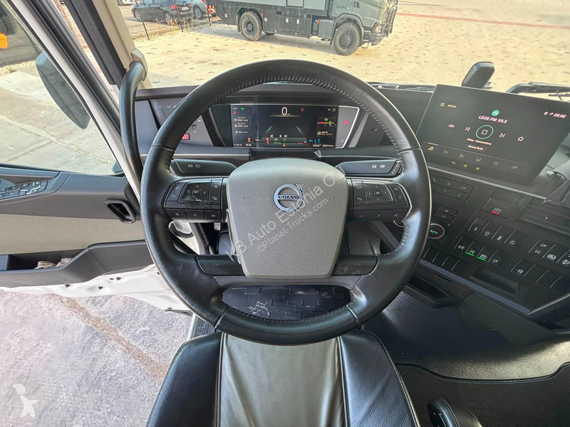 جرار Volvo 500 6x2 GLOBE XL / RETARDER / DOUBLE...