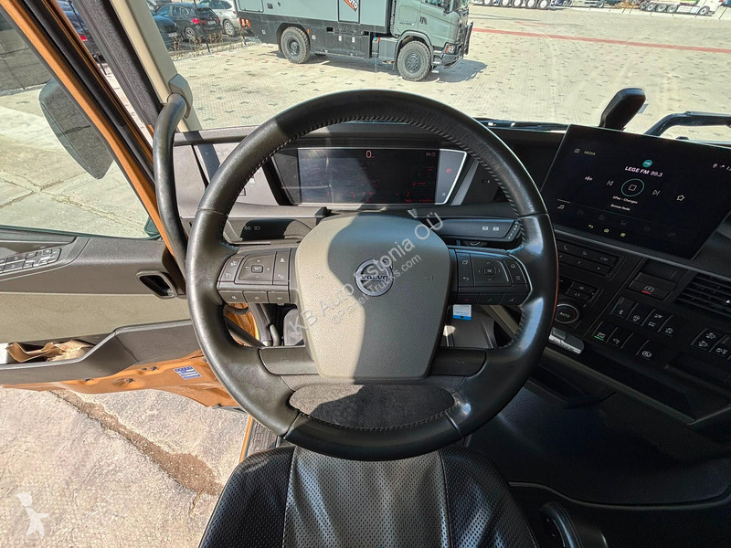 جرار Volvo 500 6x2 GLOBE XL / HYDRAULICS /...