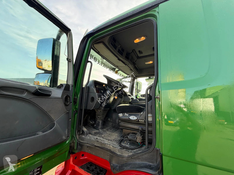 Trekker Mercedes 2044 Tractor - V6 - 4x4 - EPS...