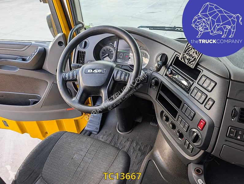 Tracteur DAF 440