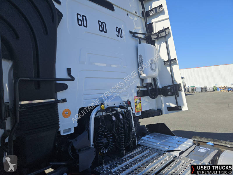 Cabeza tractora Renault