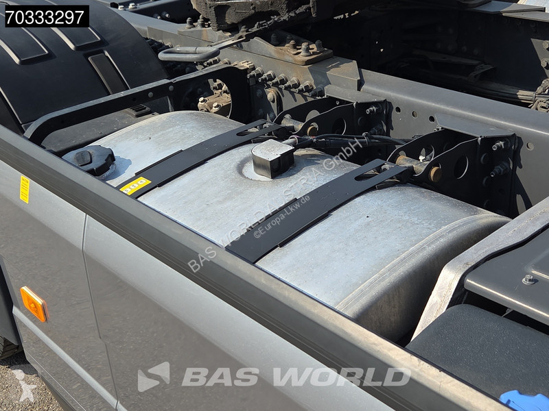 Cabeza tractora Volvo 500 4X2 XL 2x Tanks ADR...