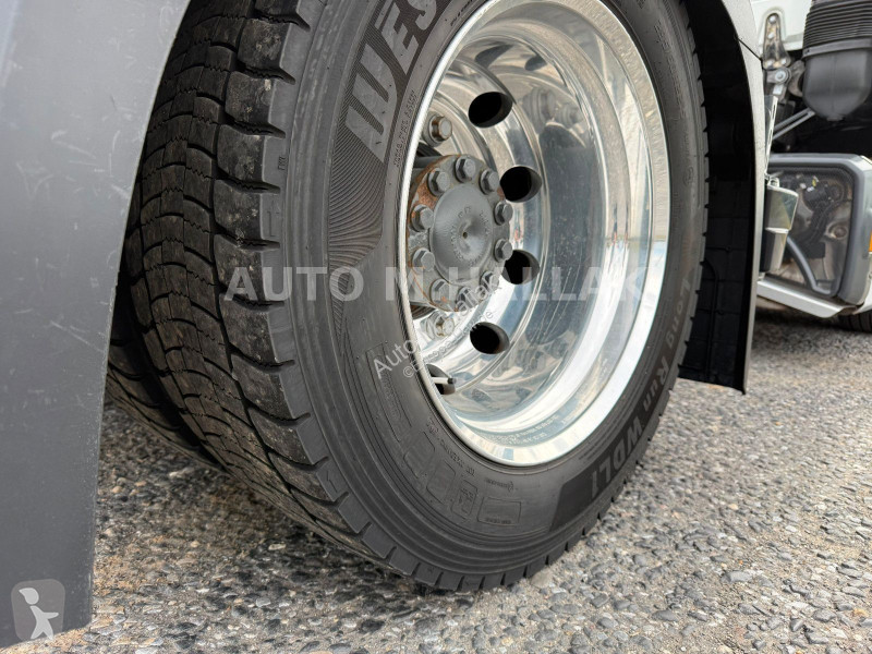 Trekker Mercedes 1845 LSnRL BigSpace Low Liner...
