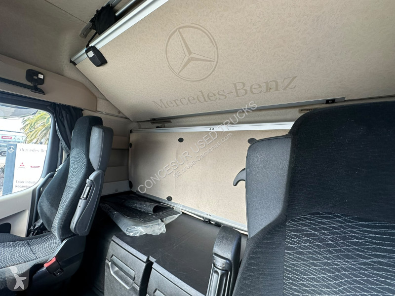Cabeza tractora Mercedes  1848 LS