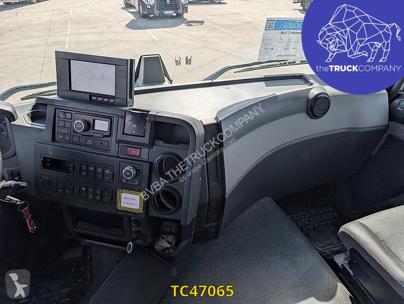 Trekker Renault C 520