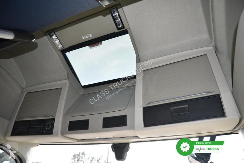 Cabeza tractora Volvo 500 Globetrotter XL Varios