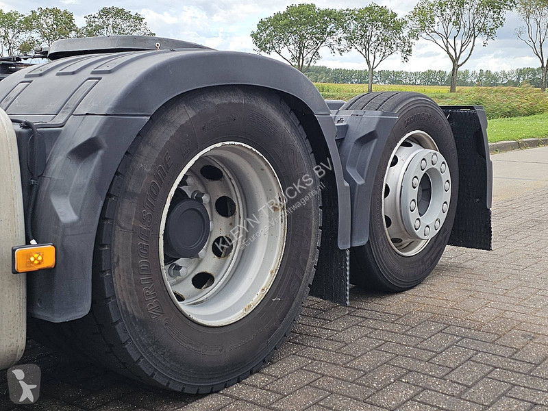 Cabeza tractora Volvo 460 6X2 GT Single Boogie