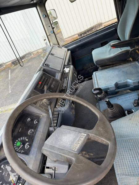 Cabeza tractora Renault 420