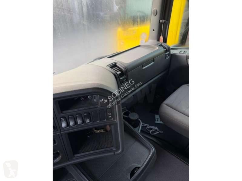 Scania 560 6X4 tractor unit
