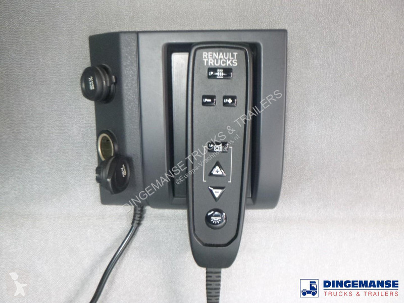 Cabeza tractora Renault T 460 6X2 RHD Euro 6
