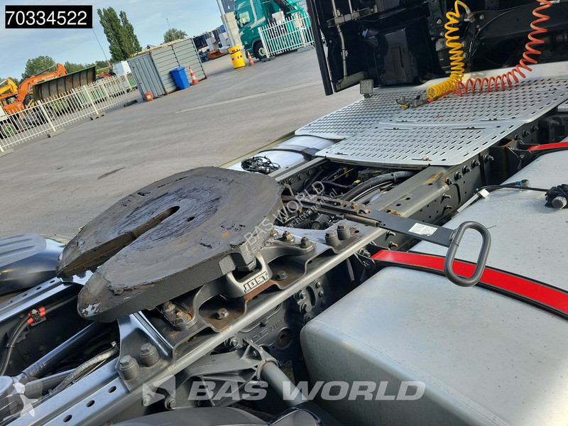 Nyergesvontató DAF 530 4X2 SSC APK 01-2027...