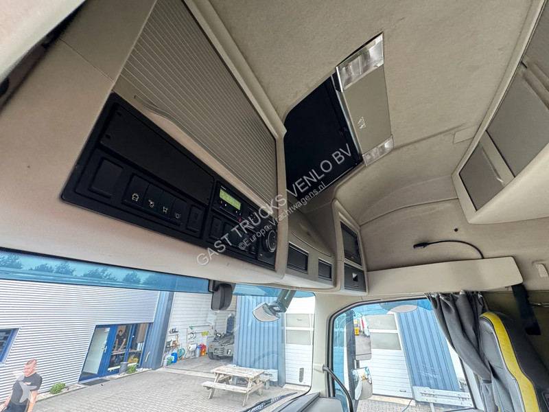 Cabeza tractora Volvo 750 6x2 Retarder Globe XL