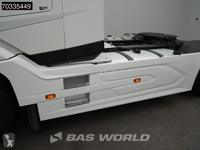 Tahač DAF + 530 4X2 Retarder 2x Tanks...